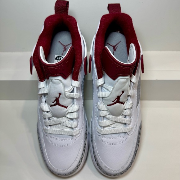 Jordan Spiz'ike FQ3950-106 – Youth 6.5 / Women's eight – Like new - Picture 13 of 16